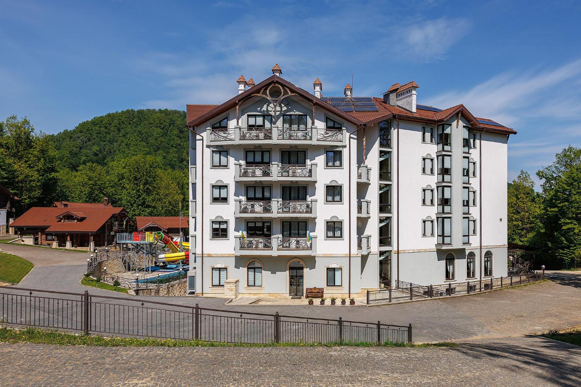 Molfar Resort Hotel & Spa Карпати Шаян Экстерьер фото
